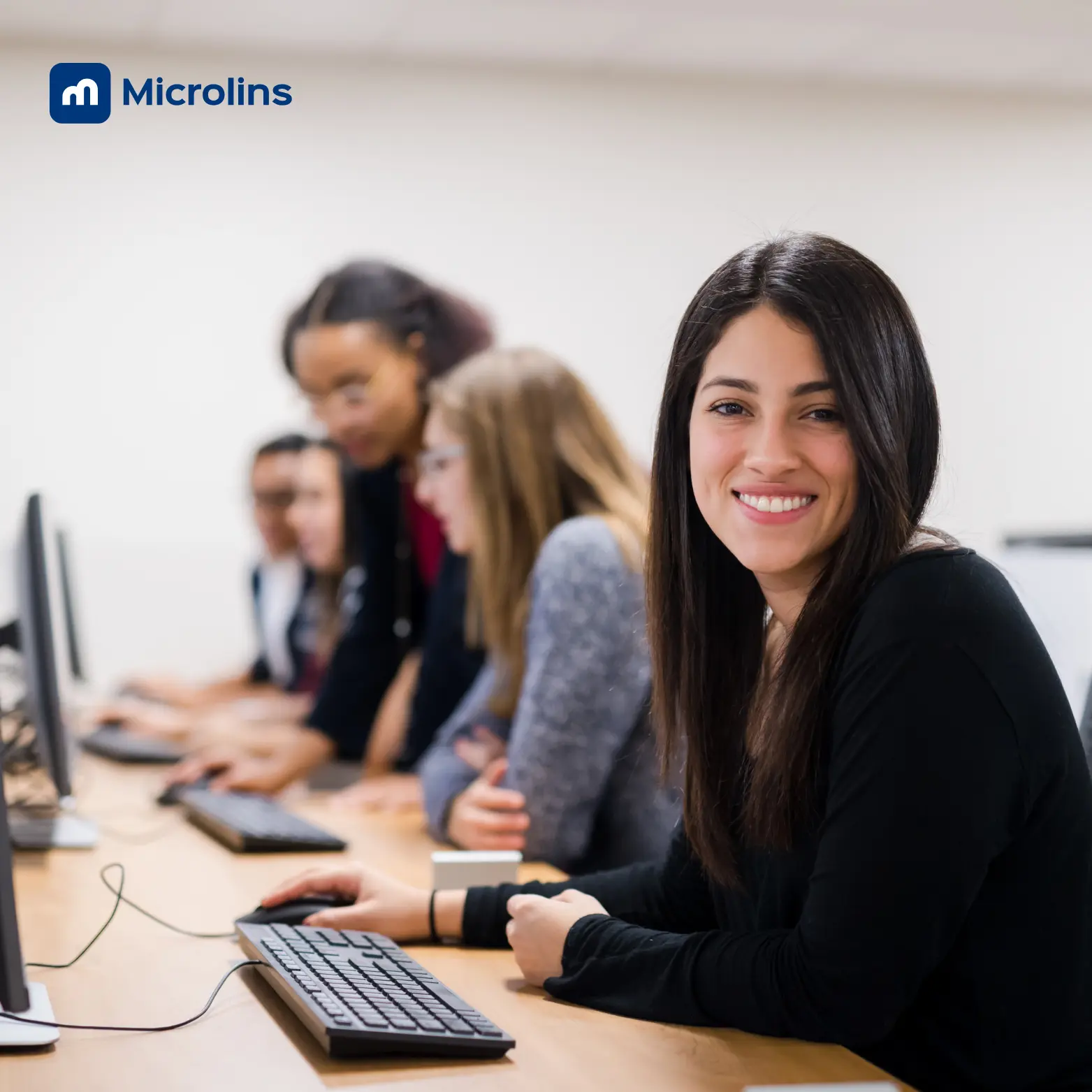Microlins JD São Luiz SP Curso de Inglês, robótica, programação, informática, cuidador de idosos, Auxiliar Odontológico, auxiliar Médico, Atendente de Farmácia.